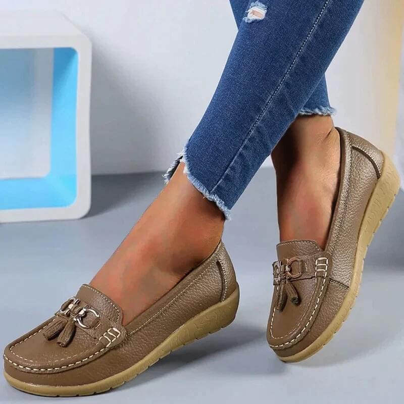 Women's Slip-On Loafers Tassel Detail Comfort Flats Casual Walking Shoes - Lolly 