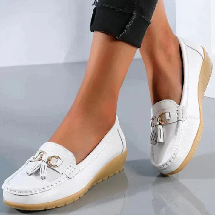 Women's Slip-On Low Moccasins Fringe Detail Lace-Free Casual Elegant Everyday Comfort – White - Lolly 